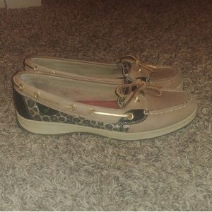 Leopard glitter sperry boat shoes!